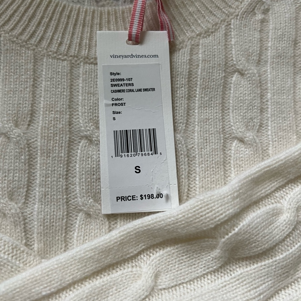 NWT cream cashmere Vineyard Vine cable kit sweater